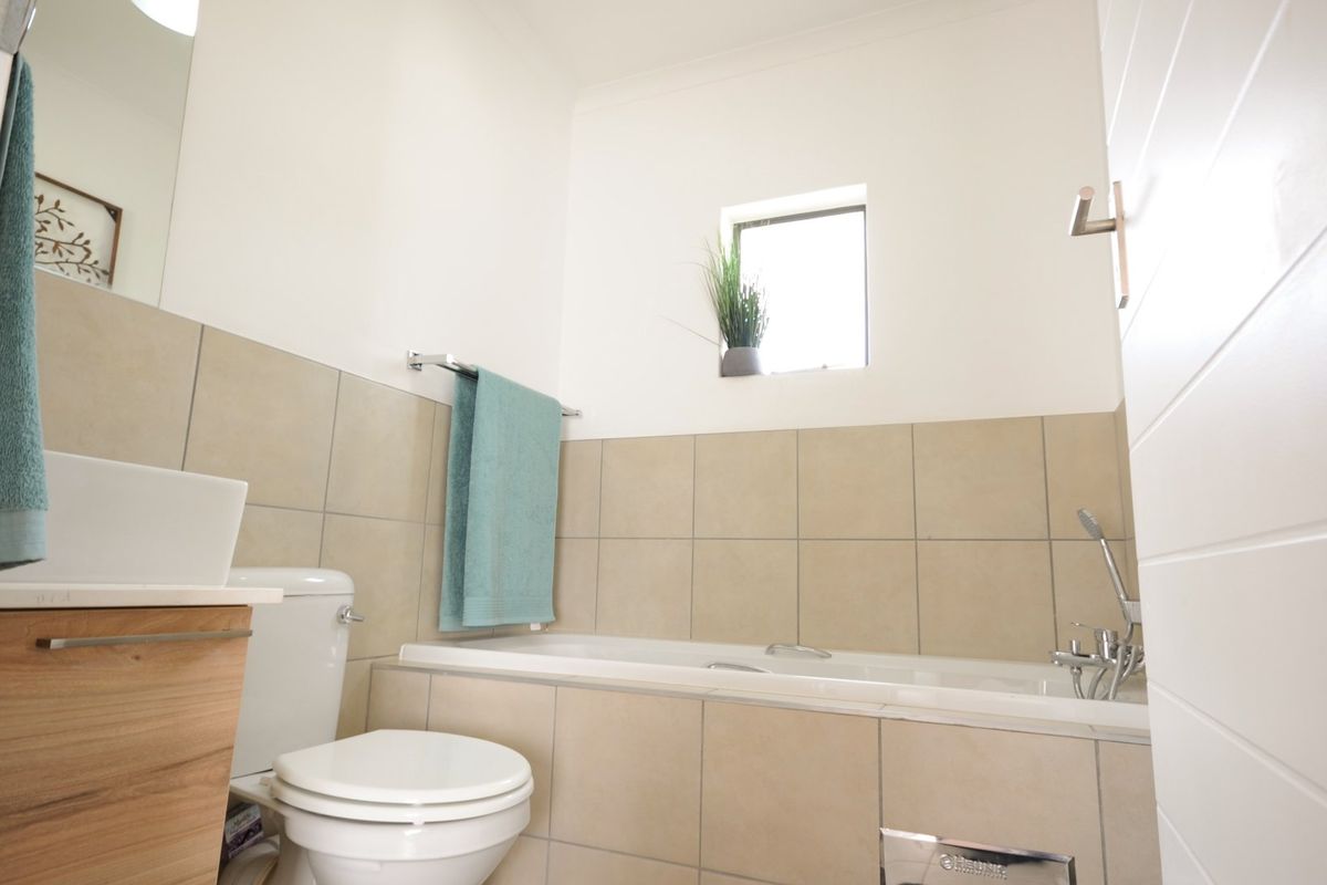 4 Bedroom 2 Bathroom apartment to rent in Esther park, Kempton Park Area - Photo 5