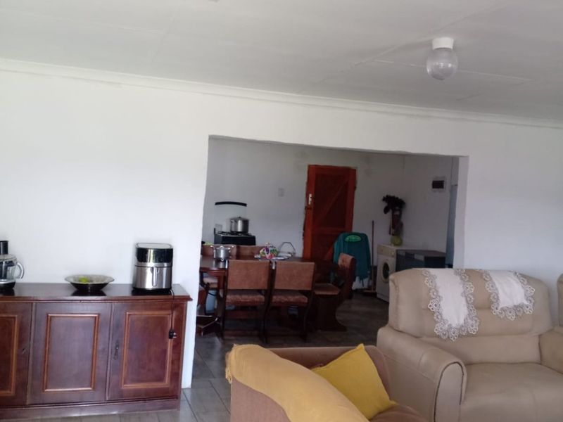 2 Bed Farm in Keiskammahoek Rural for Sale - Photo 2