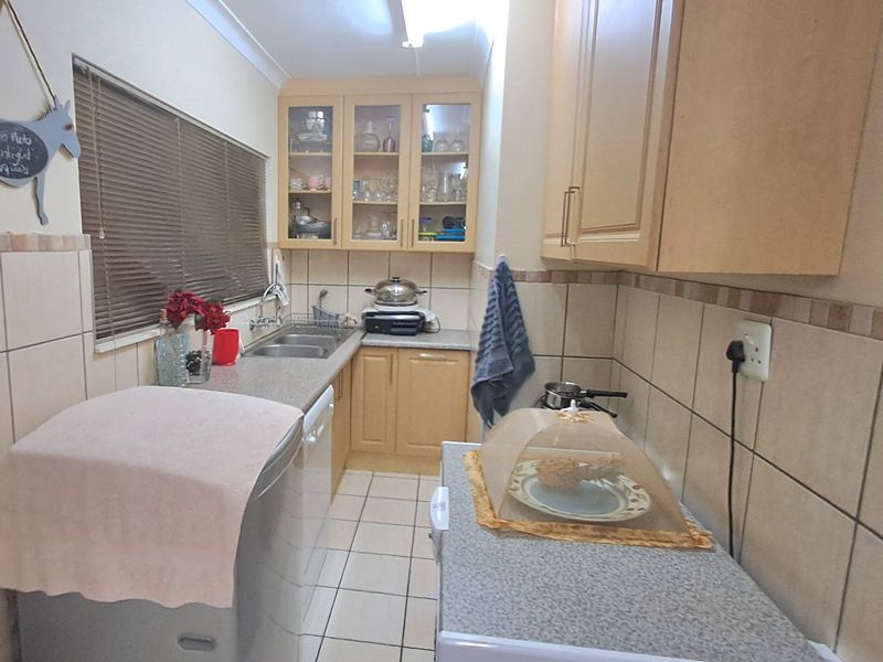 Elegant Modern Home with Exceptional Entertainment & Income Potential - Photo 10