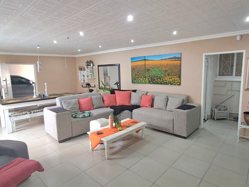 Elegant Modern Home with Exceptional Entertainment & Income Potential - Photo 6