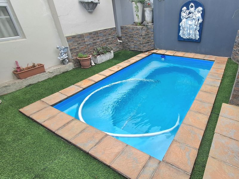 Elegant Modern Home with Exceptional Entertainment & Income Potential - Photo 5