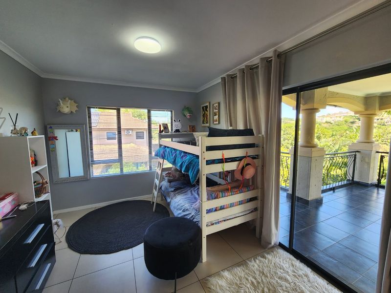 La Lucia Gardens Estate - Stunning, freestanding home within a sought after gated community and such an easy location - ideal family home - Photo 10