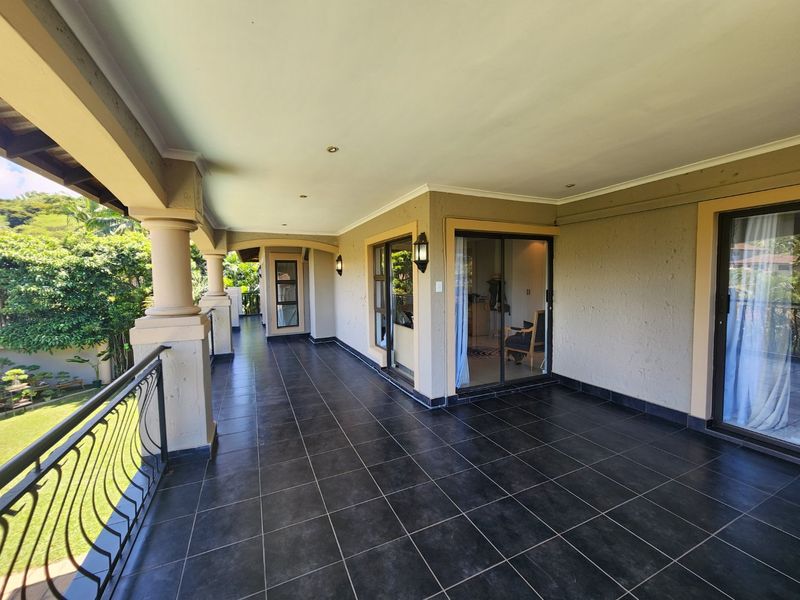 La Lucia Gardens Estate - Stunning, freestanding home within a sought after gated community and such an easy location - ideal family home - Photo 7