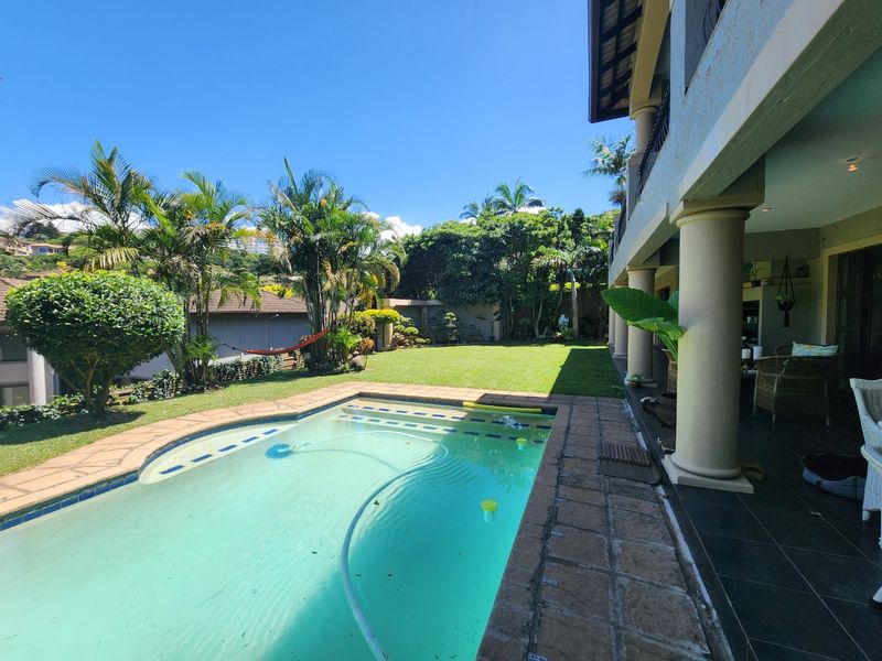 La Lucia Gardens Estate - Stunning, freestanding home within a sought after gated community and such an easy location - ideal family home - Photo 3