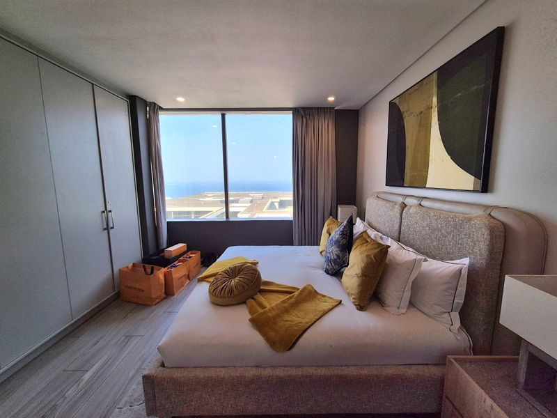 Umhlanga Arch - Luxurious, fully furnished apartment in this modern and convenient development -front unit with lovely seaviews- ideal corporate let - Photo 9