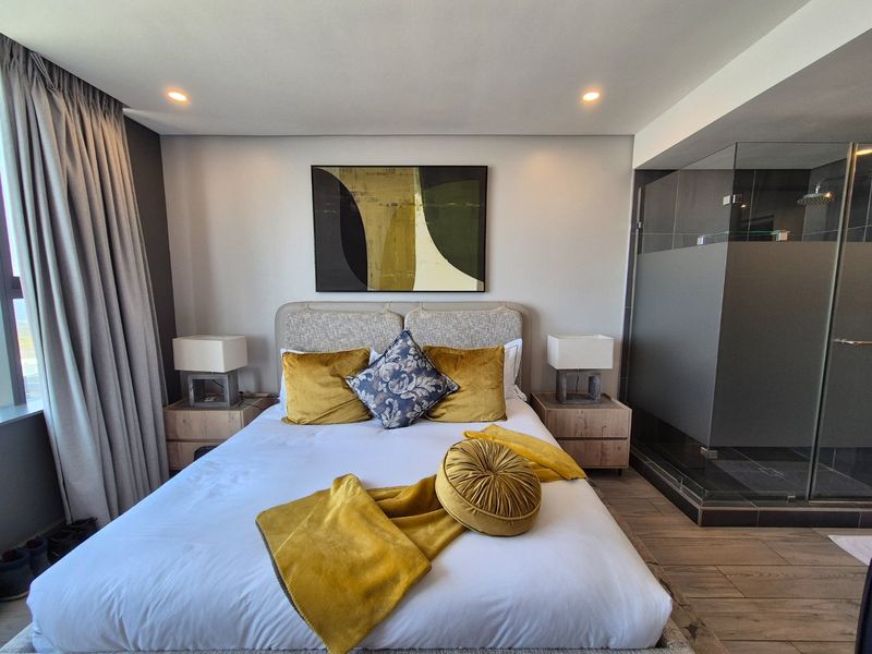 Umhlanga Arch - Luxurious, fully furnished apartment in this modern and convenient development -front unit with lovely seaviews- ideal corporate let - Photo 8