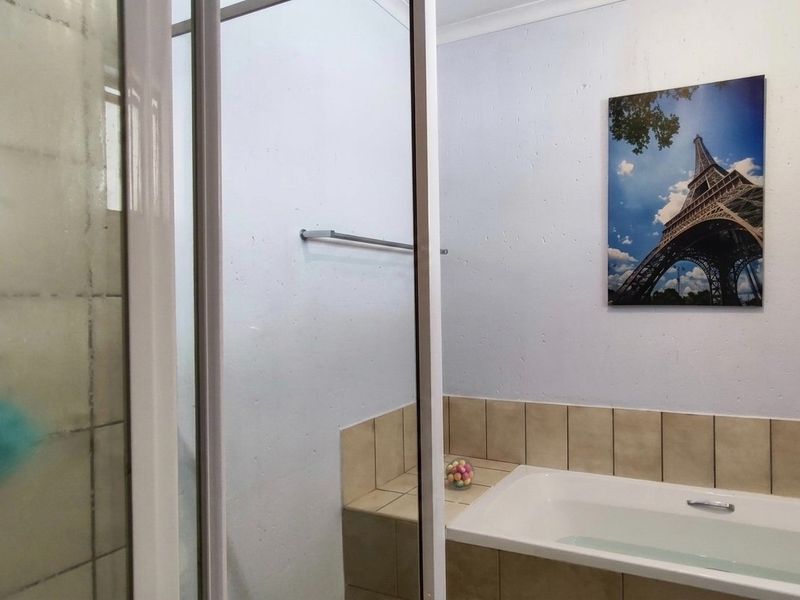 WELL PRICED PROPERTY  FOR SALE - Photo 8