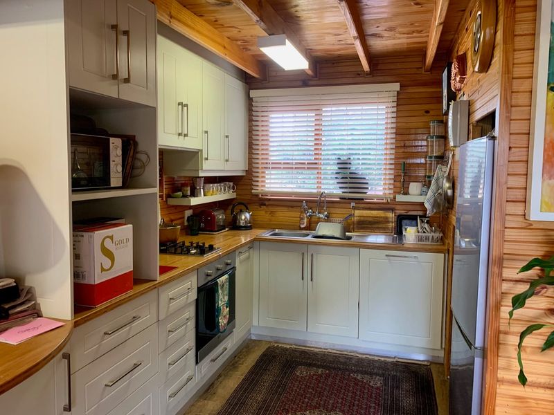 3 Bedroom house in Meerenbosch - Photo 6