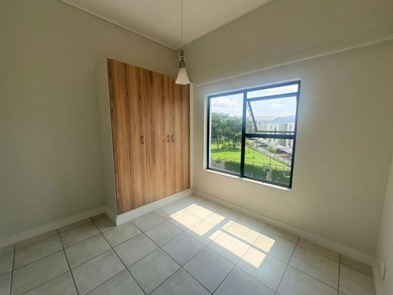 TWO BEDROOMS AND TWO BATHROOMS - Photo 10