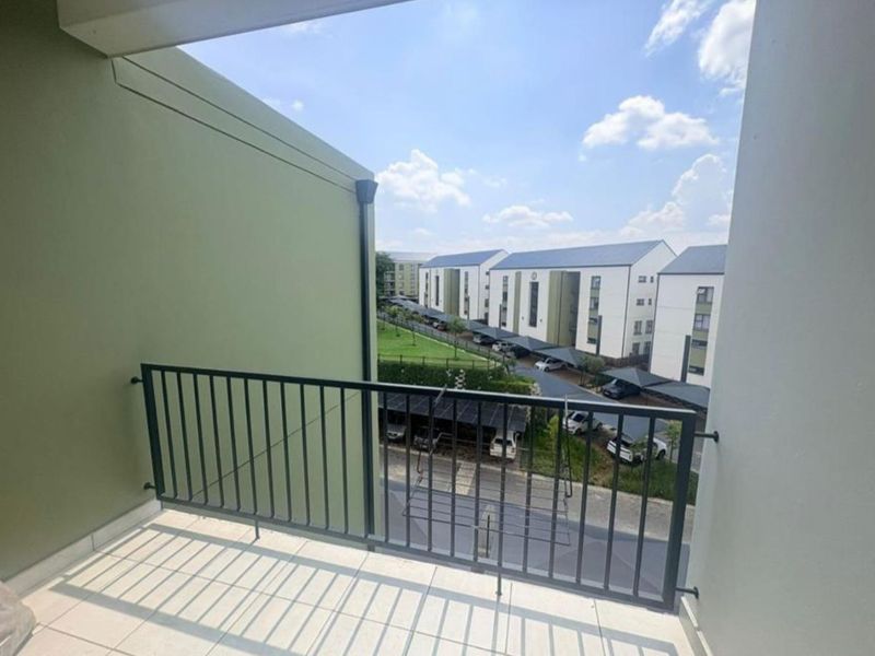 TWO BEDROOMS AND TWO BATHROOMS - Photo 7