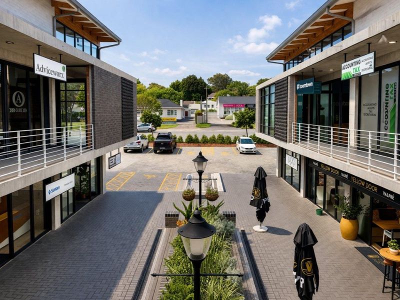 Prime 286 sqm Unit available - Photo 4