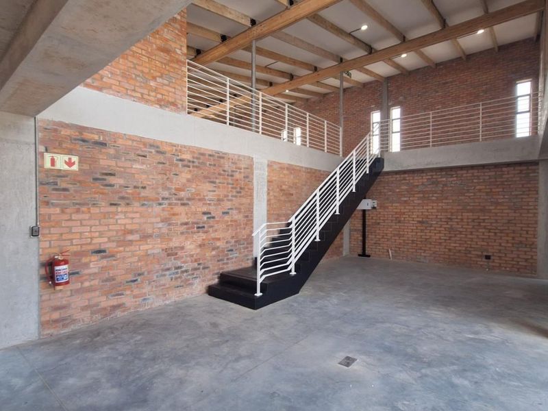 Prime 286 sqm Unit available - Photo 7