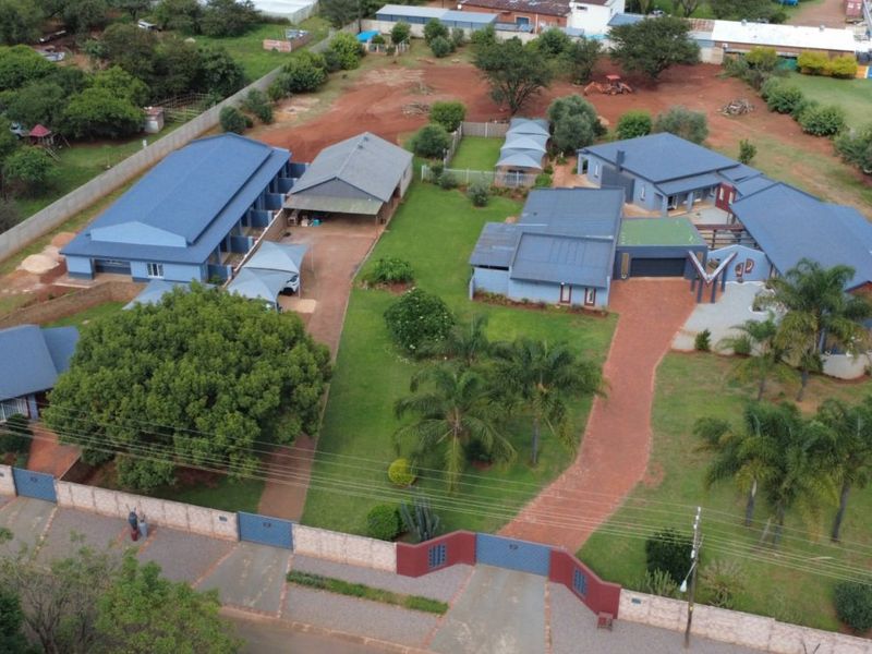 Exclusive Montana Gardens 1Ha Property with Business Rights - Exceptional Development and Income Potential!!  - Photo 1