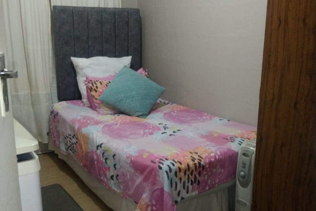 3 Bedroom House for Sale in Beacon Valley  - Photo 5