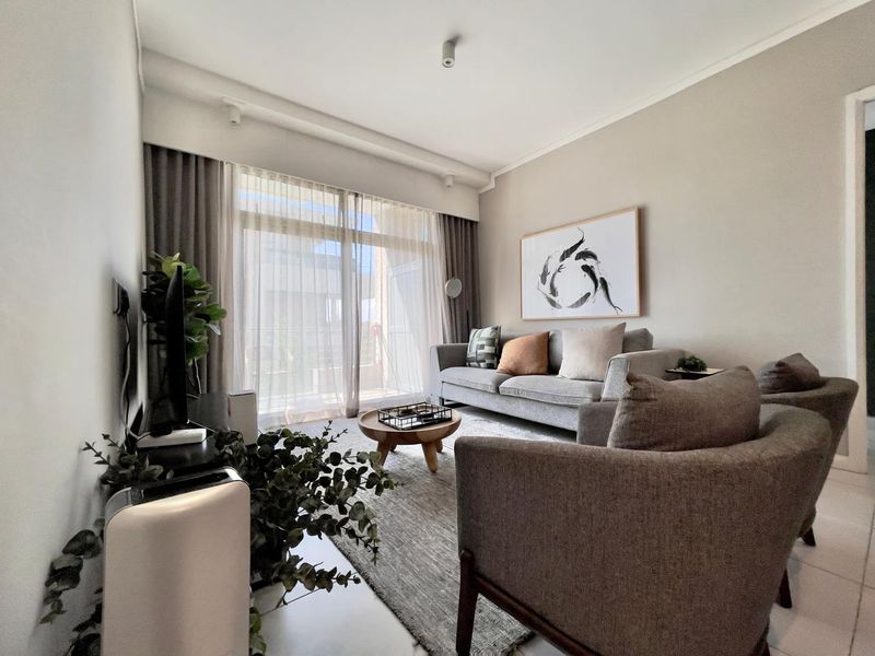 Stylish 2Bed 2 Bath Menlyn apartment with Modern Comforts - Photo 6