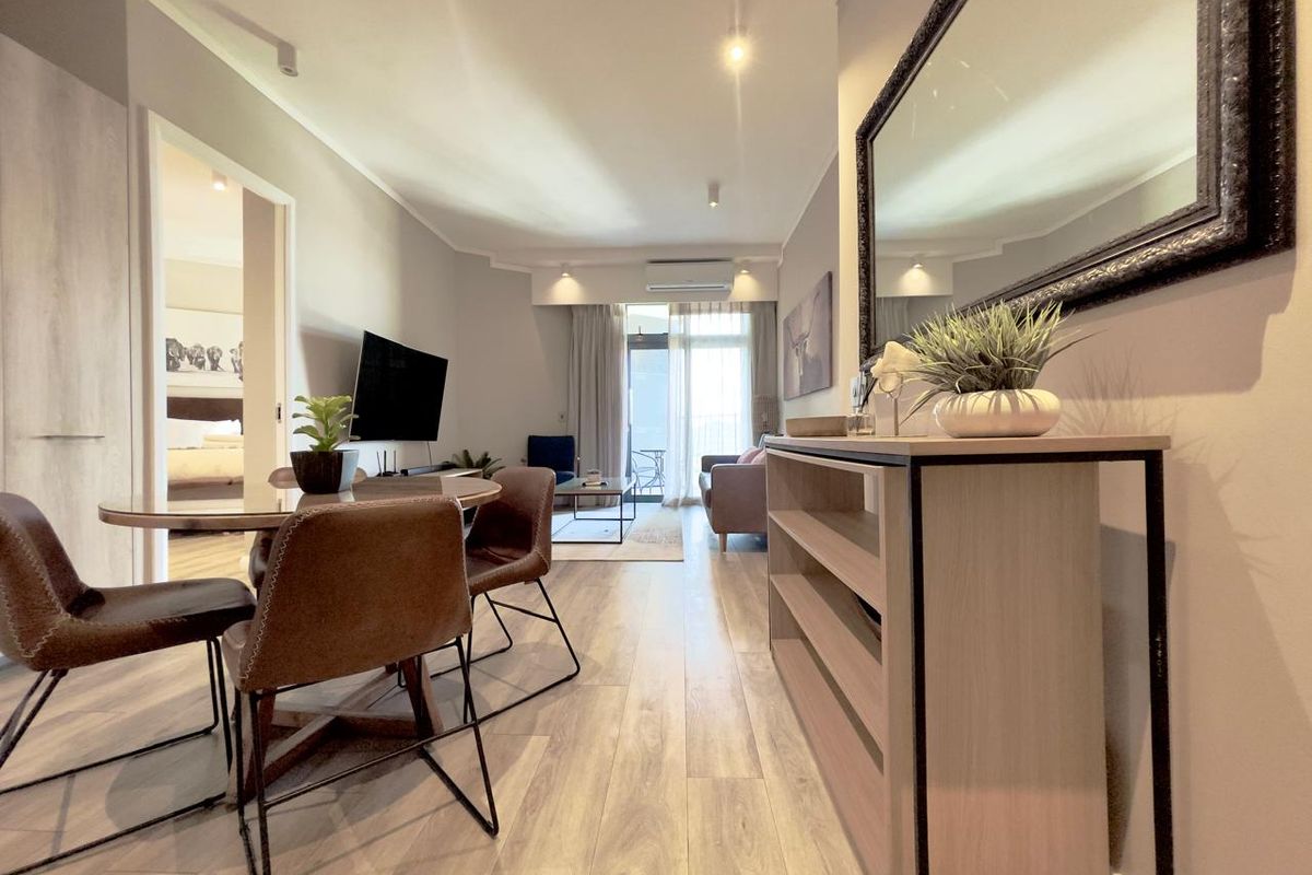 2 Bed 2Bath Sophisticated Menlyn Flat with Private Ensuite Retreat - Photo 4