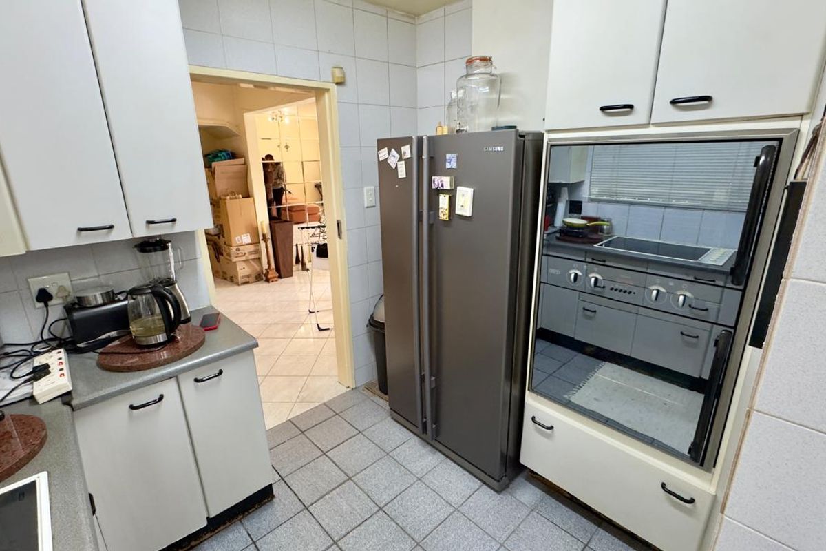 3 bedroom 2.5 bathroom Townhouse in Monumentpark estate  - Photo 5