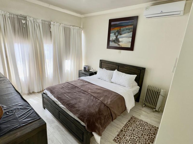 3 bedroom 2.5 bathroom Townhouse in Monumentpark estate  - Photo 9