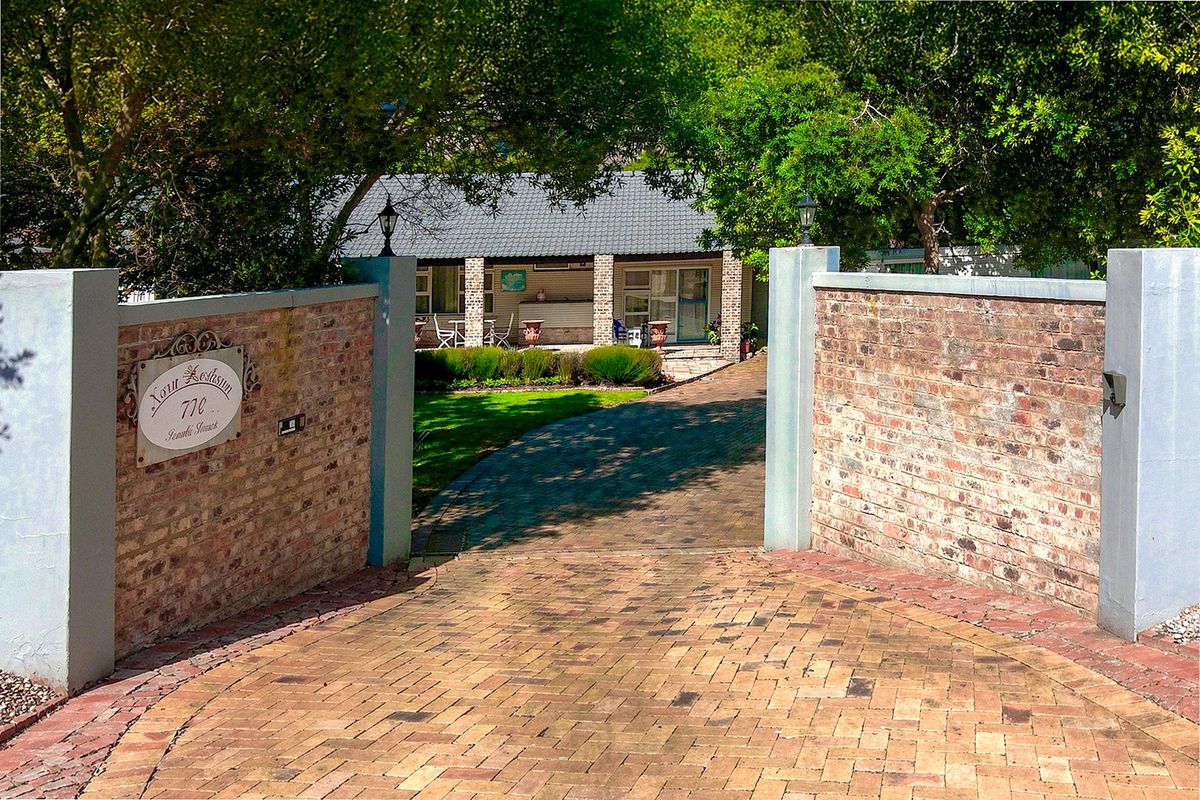 WARM, WELCOMING AND SATISFYING.  - Photo 2