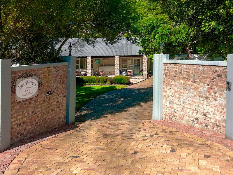 WARM, WELCOMING AND SATISFYING.  - Photo 2