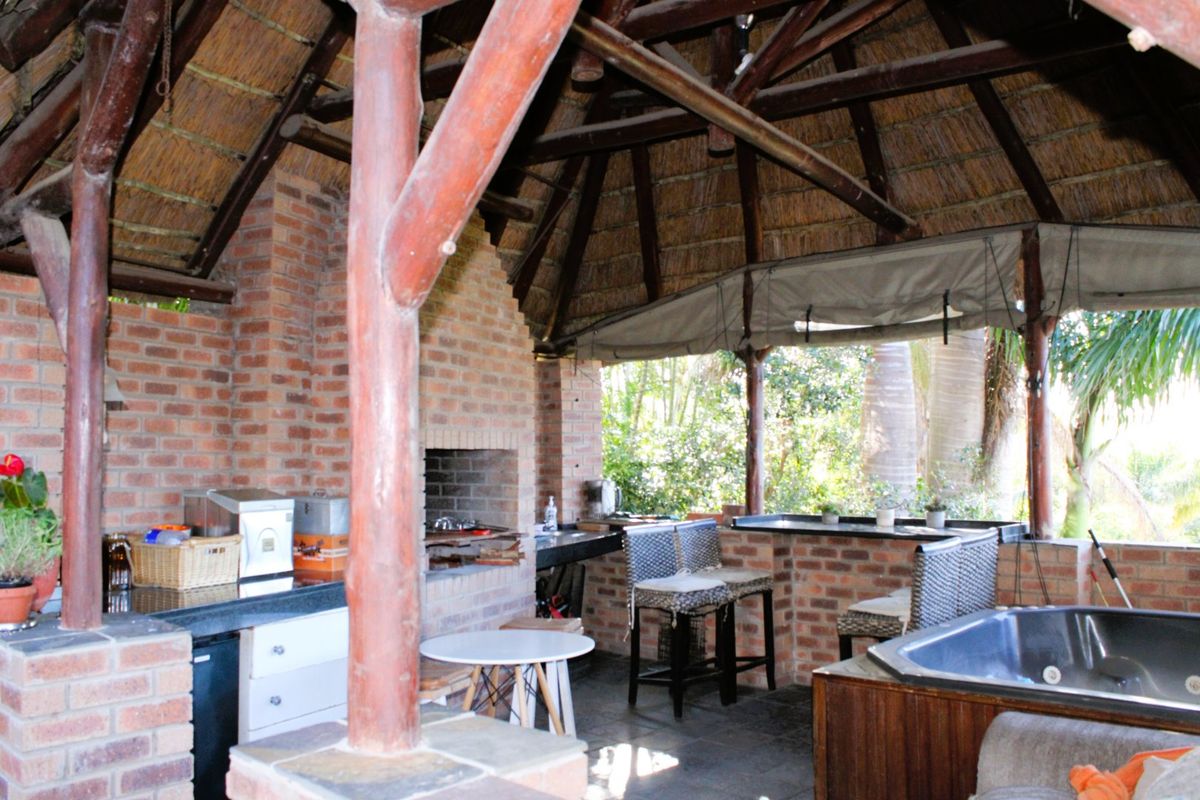 Unbeatable Location with Breathtaking Panoramic Views - Photo 4