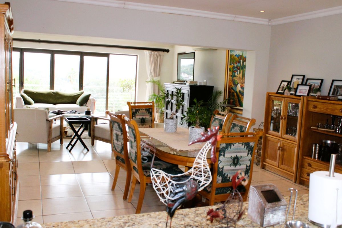 Unbeatable Location with Breathtaking Panoramic Views - Photo 2