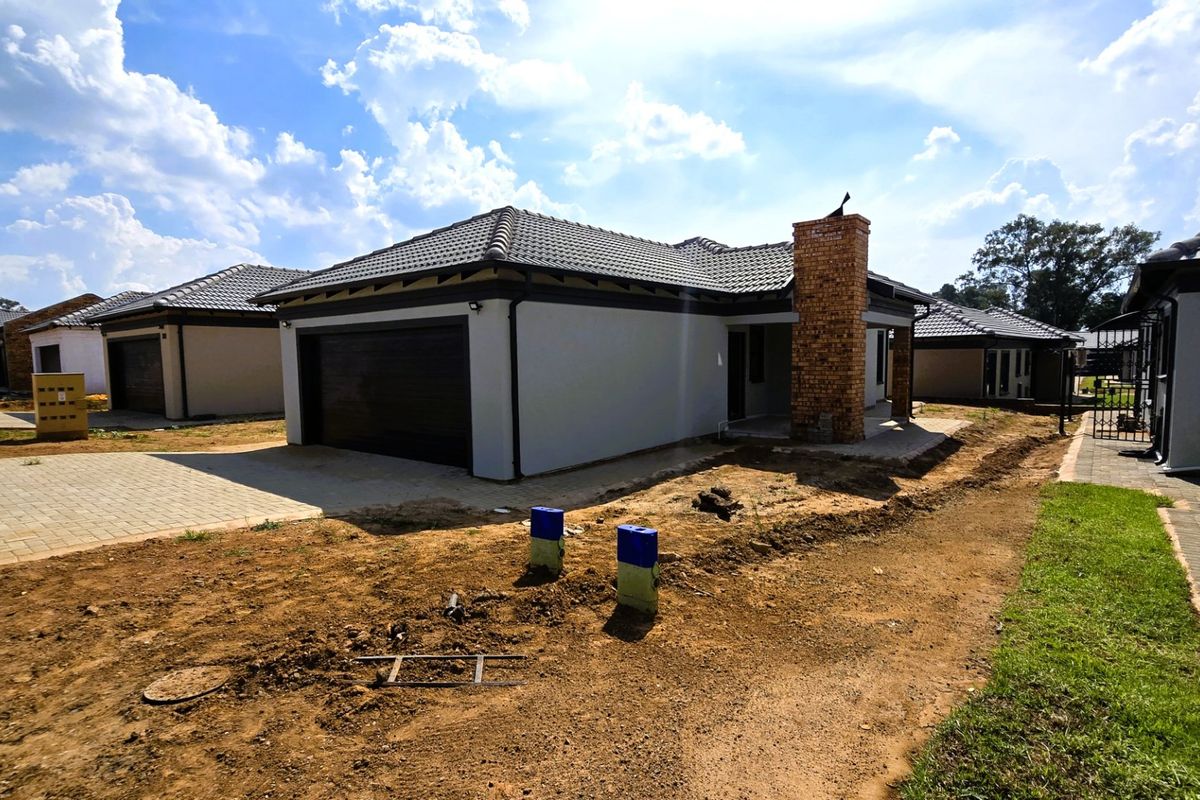 Modern Family Home for Sale in Heatherview with 3 Bedrooms that offers Comfort, Space and Exceptional Value! - Photo 4