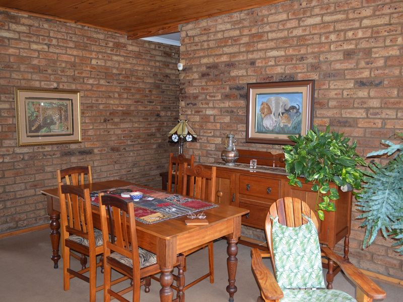 LOW-MAINTENANCE, ECO-FRIENDLY FACEBRICK HOME – SPACIOUS, SOLID & DESIGNED FOR COMFORT IN DORINGKRUIN - Photo 8