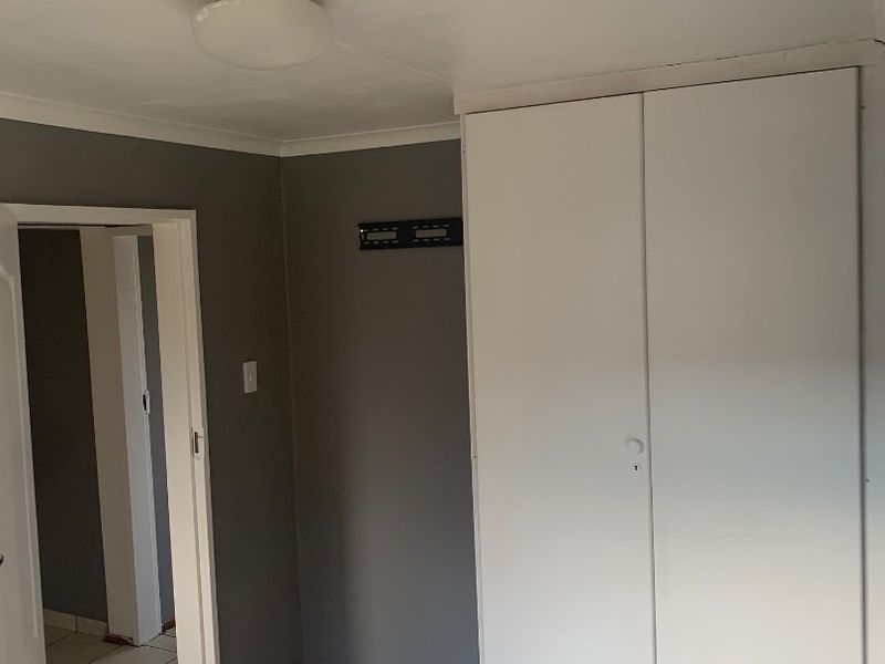 Lovely 2 Bedroom Apartment For Rent.  - Photo 10