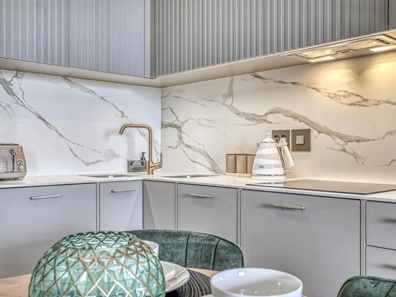 2 Bed 2 Bath Penthouse for rent - Photo 5