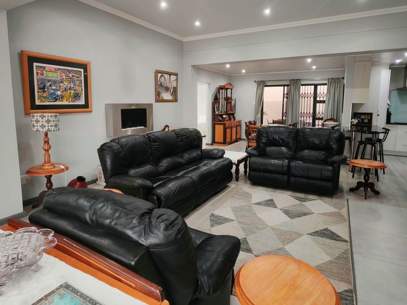 Family Home with Modern Comforts and Solar Power - Photo 5