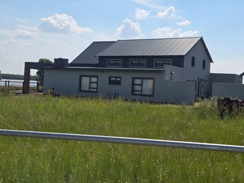 Riverside Retreat on the Vaal River!  - Photo 2