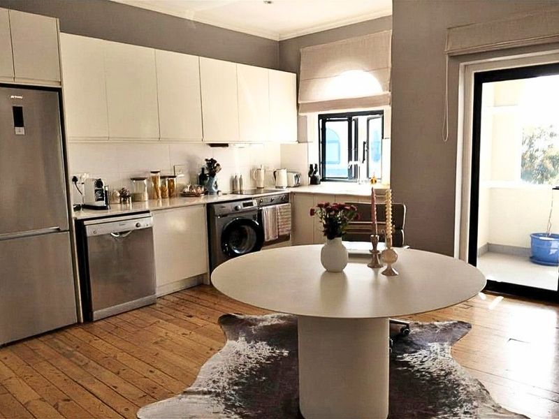 Steps from the Waterfront | Sophisticated Living at The Warwick - Photo 7