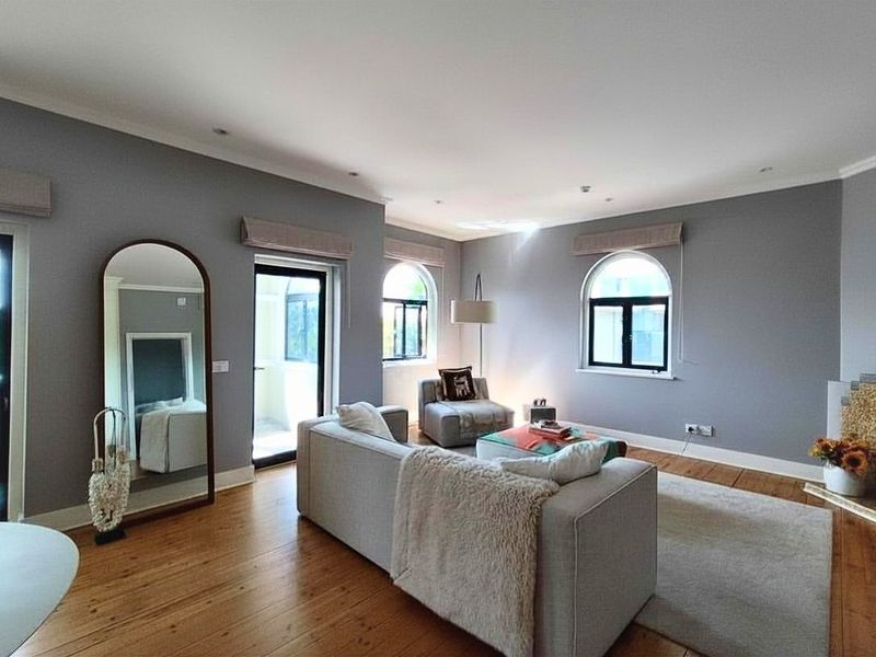 Steps from the Waterfront | Sophisticated Living at The Warwick - Photo 4