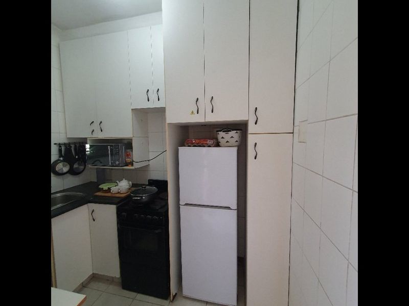 Bachelor apartment with garage for sale - Photo 7