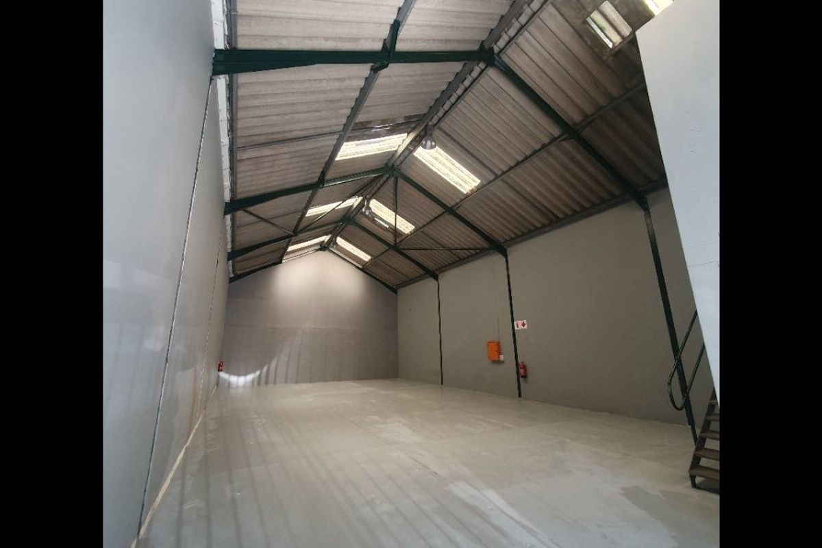 Industrial Space in Red Hill Durban North - Photo 3
