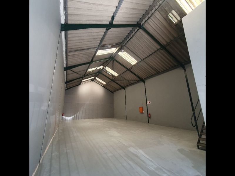Industrial Space in Red Hill Durban North - Photo 3