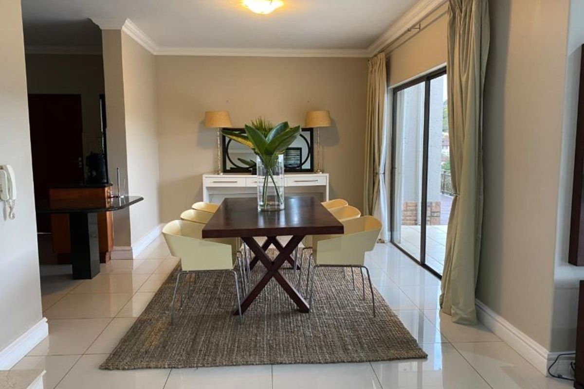 Luxurious La Lucia Ridge family haven for rent - Photo 3