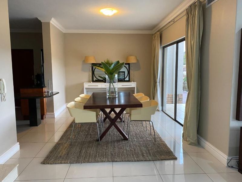 Luxurious La Lucia Ridge family haven for rent - Photo 3