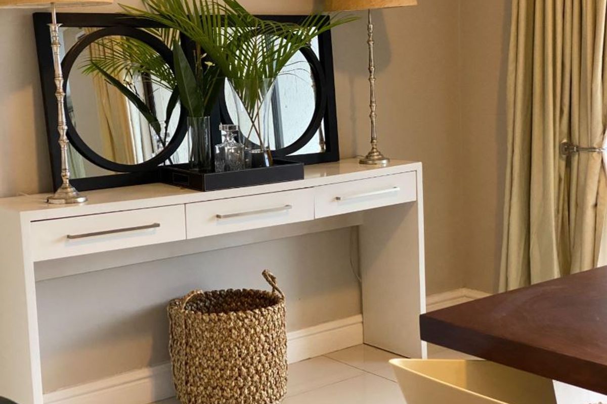 Luxurious La Lucia Ridge family haven for rent - Photo 5