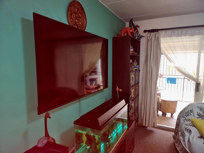 3 Bedroom Ground Floor unit - Photo 7