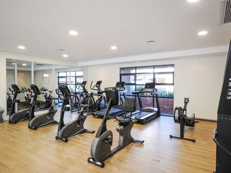 1 Bedroom, 1 Bathroom Apartment for sale in Fish Eagle View, Modderfontein! - Photo 3