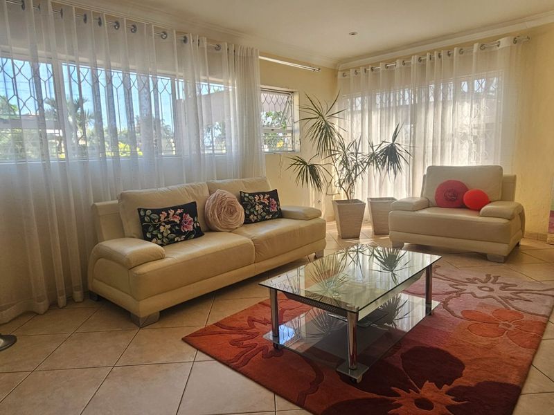 Ground Floor Maisonette | Clare Estate - Photo 2