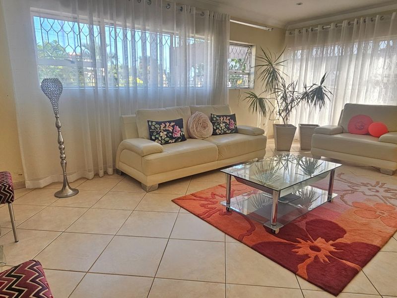 Ground Floor Maisonette | Clare Estate - Photo 5