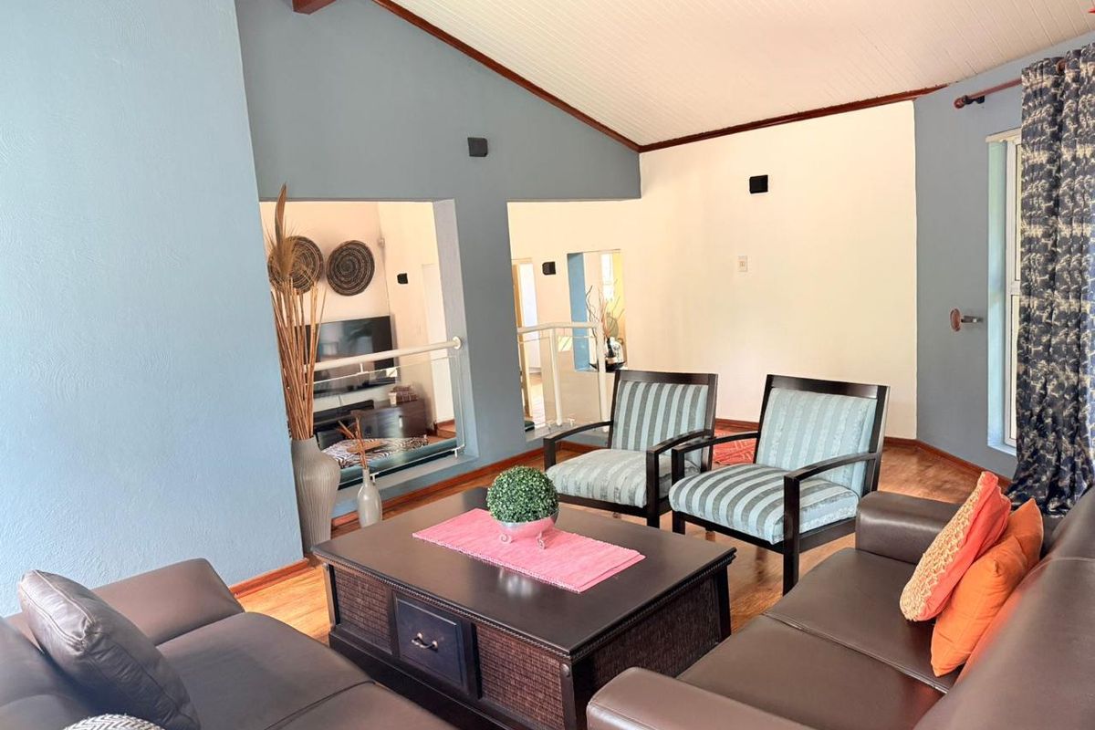 Spacious 3 Bedroom Family Home With large Pet friendly Garden - Photo 5