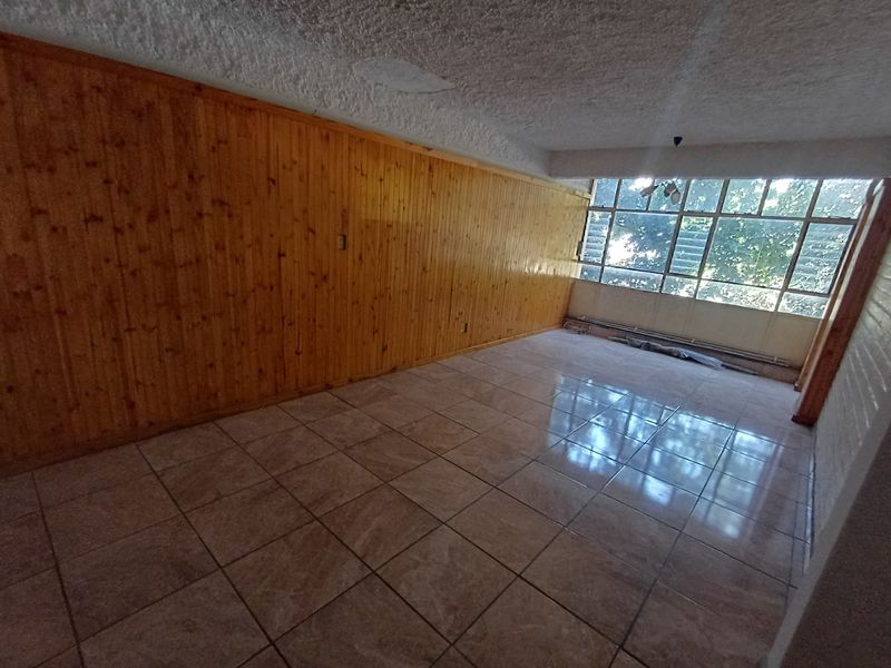 2 Bedroom Flat for sale in Klerksdorp CBD - Photo 2