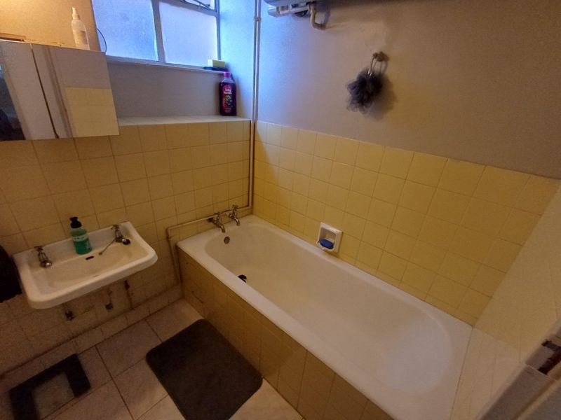 2 Bedroom Flat for sale in Klerksdorp CBD - Photo 10