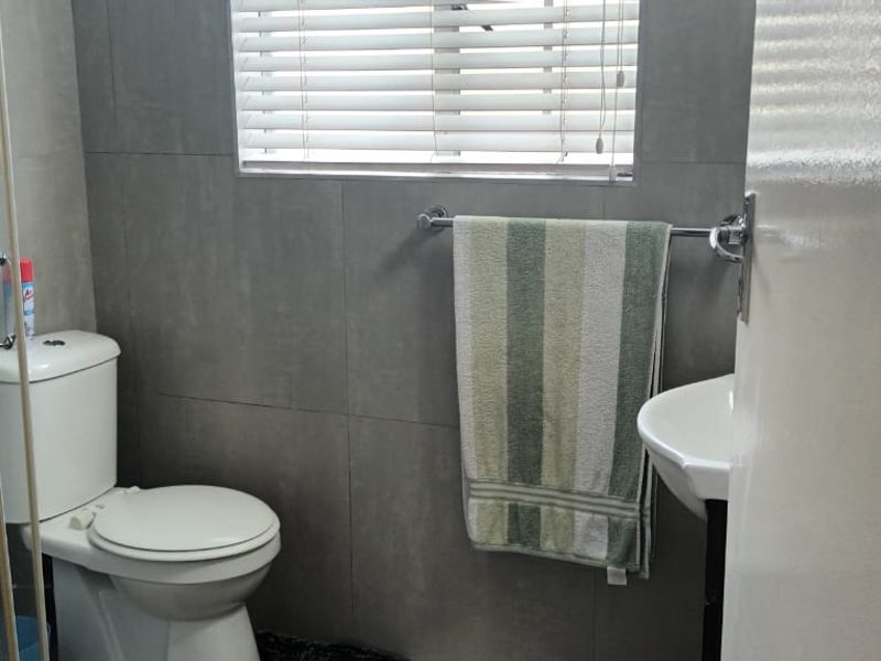 Glen Marais groundfloor Beauty! - Photo 10