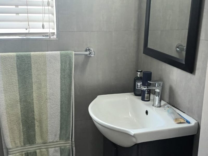 Glen Marais groundfloor Beauty! - Photo 8