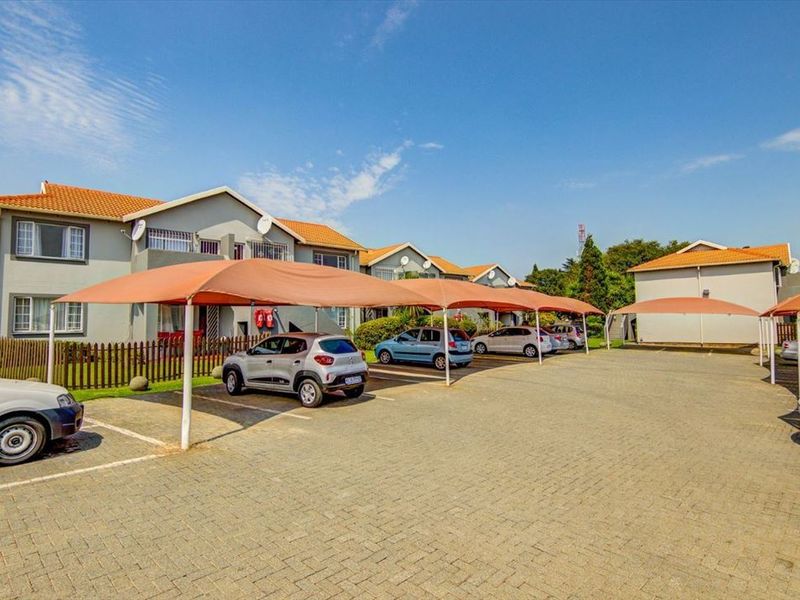 Glen Marais groundfloor Beauty! - Photo 1
